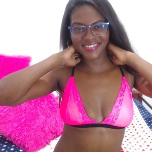 mm2anna7mm naked before webcam in live porn chat