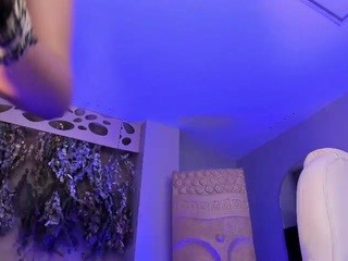 My name is Nicky , ? naked Live Sex Chat Room