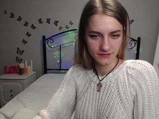 nadinekiss naked Live Sex Chat Room