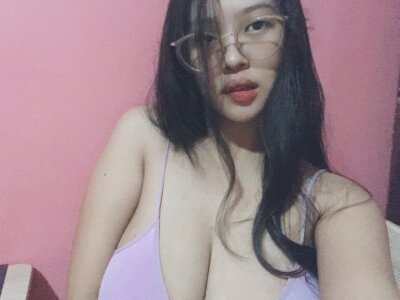 NancyMakeUcum naked stripping on cam for live sex video chat