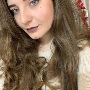 NastyaRosse naked before webcam in live porn chat