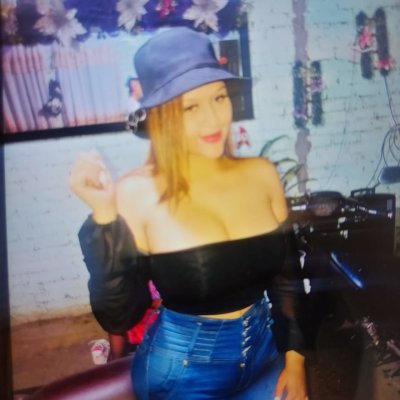 Nauthyriannaa naked stripping on cam for live sex video chat