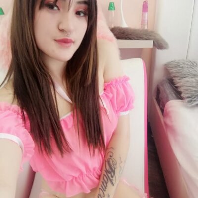 OBBY_DIAMONT naked stripping on cam for live sex video chat