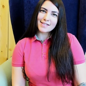 OliviaKopell naked before webcam in live porn chat
