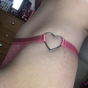 Pinkbaby244 naked before webcam in live porn chat