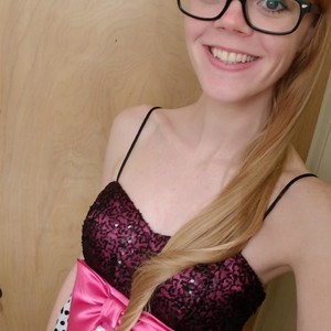 QuietDoll naked before webcam in live porn chat