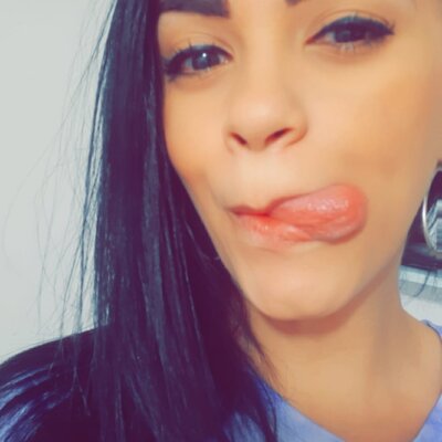 renata_klosst naked stripping on cam for live sex video chat