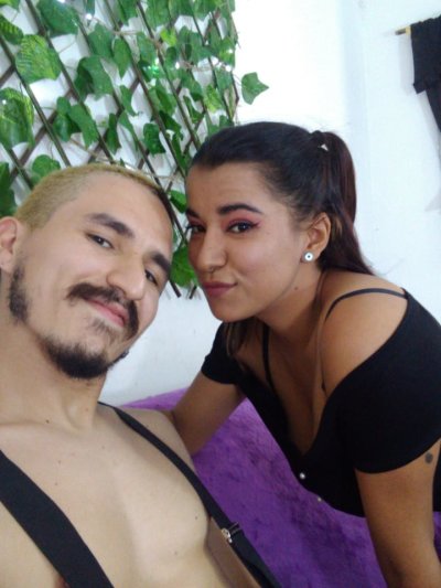 RICK_VILMA_69 naked stripping on cam for live sex video chat