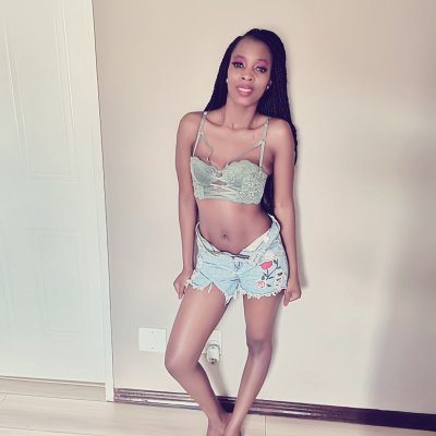 RoyalXEbony naked stripping on cam for live sex video chat