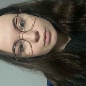 SandyAmazing naked before webcam in live porn chat