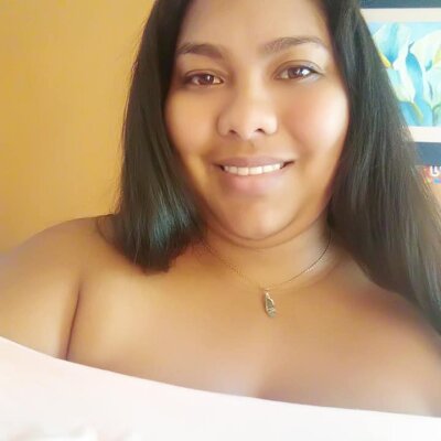 sara_diazzz naked stripping on cam for live sex video chat