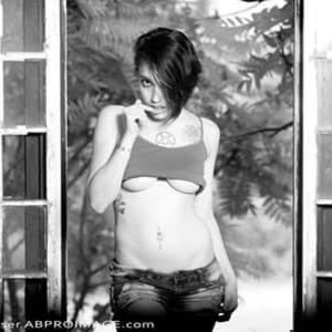 Sasha_Synn naked before webcam in live porn chat