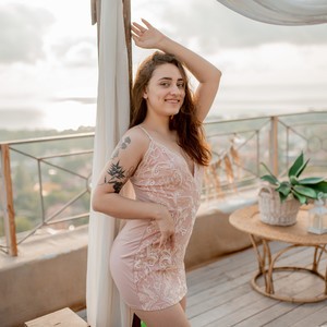 ScarlettHaye naked before webcam in live porn chat