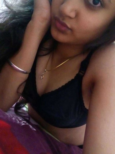 sexy-chori naked stripping on cam for live sex video chat