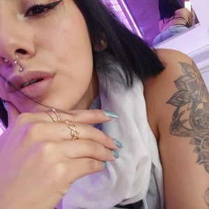 Sharon_jk naked before webcam in live porn chat