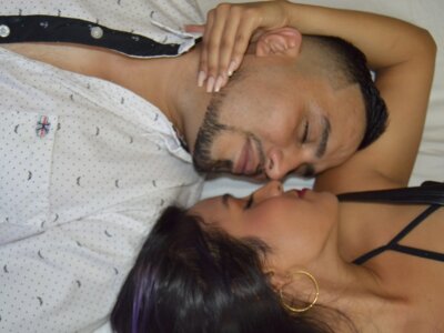 SofiaAndLogan_bi_sw naked stripping on cam for live sex video chat