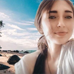 SolomiyaT naked before webcam in live porn chat