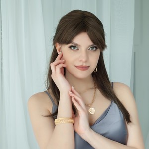 SolveMysecret naked before webcam in live porn chat