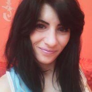 Sonyaaxxx naked before webcam in live porn chat
