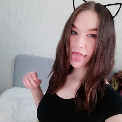 SpecialDelivery9 naked stripping on cam for live sex video chat