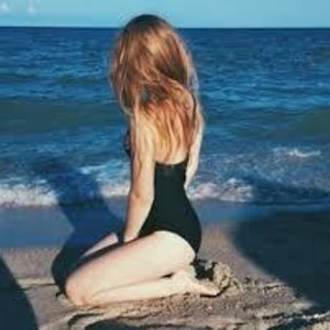 SS_Ani naked before webcam in live porn chat
