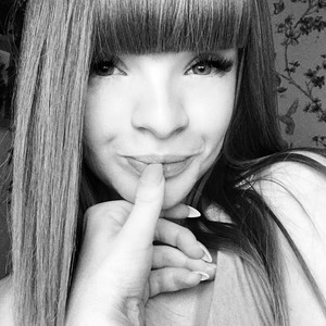 Ssexy_Kitty naked before webcam in live porn chat