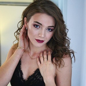STARmartha naked before webcam in live porn chat