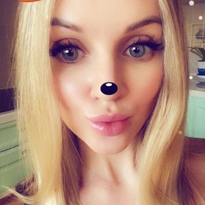 Super_Giraffe naked before webcam in live porn chat