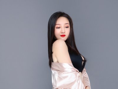 SusanWang naked stripping on cam for live sex video chat