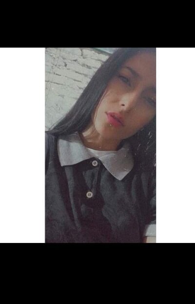 Sweextmelody naked stripping on cam for live sex video chat