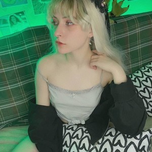 TAHA_LOED naked before webcam in live porn chat
