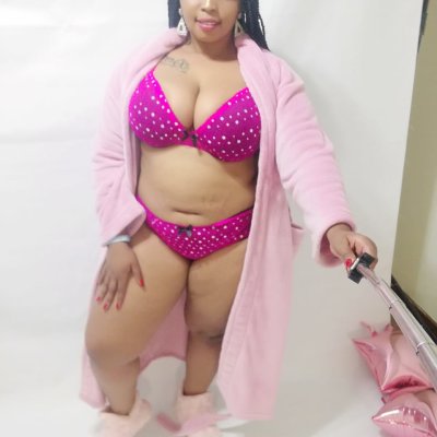 TangyYummyAss naked stripping on cam for live sex video chat