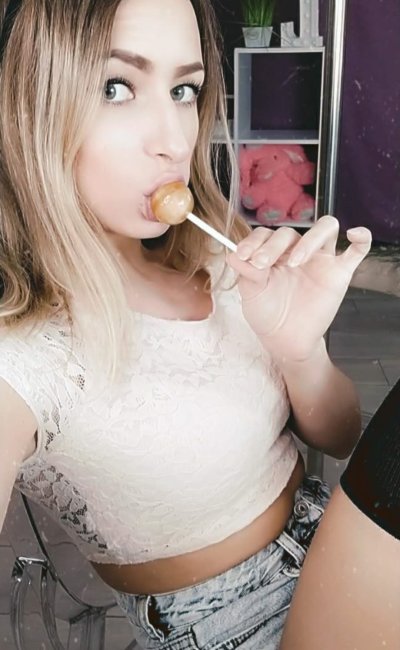 __Tiffany naked stripping on cam for live sex video chat