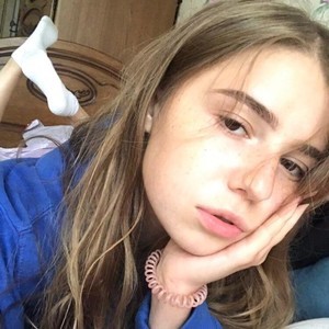 TriplePrinces naked before webcam in live porn chat