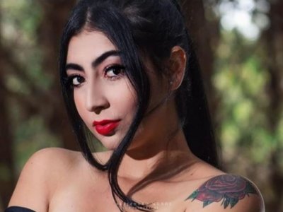Valery_and_Thiago naked stripping on cam for live sex video chat