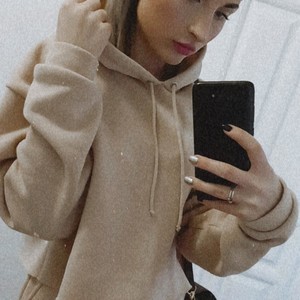 Versavi8a naked before webcam in live porn chat