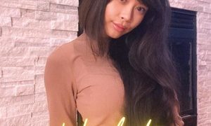 Violet_Bau naked before webcam in live porn chat
