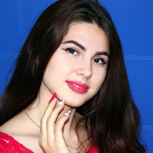 ViollinaLove naked before webcam in live porn chat