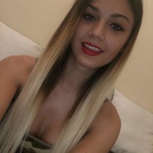 WingsOfLove4 naked before webcam in live porn chat