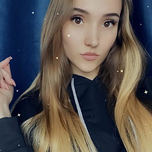 Your_Mystery_ naked before webcam in live porn chat