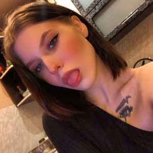 Aidra__Foxxx naked before webcam in live porn chat