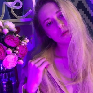 Anabel_Xoxo naked before webcam in live porn chat