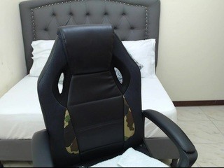 any-alis naked Live Sex Chat Room
