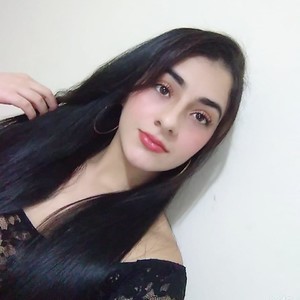 Beauty_candy naked before webcam in live porn chat