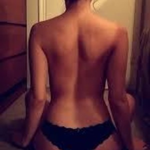 Best_Girll_ naked before webcam in live porn chat