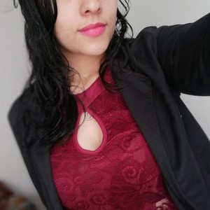 Cristy_black naked before webcam in live porn chat