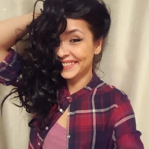 DaEnchantress naked before webcam in live porn chat