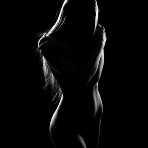 divia4_you naked before webcam in live porn chat