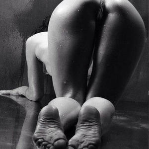 EgoisticCat naked before webcam in live porn chat