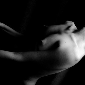 FoxMoony naked before webcam in live porn chat